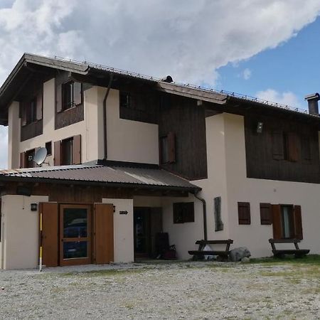 Rifugio Garibaldi LEDRO Luaran gambar