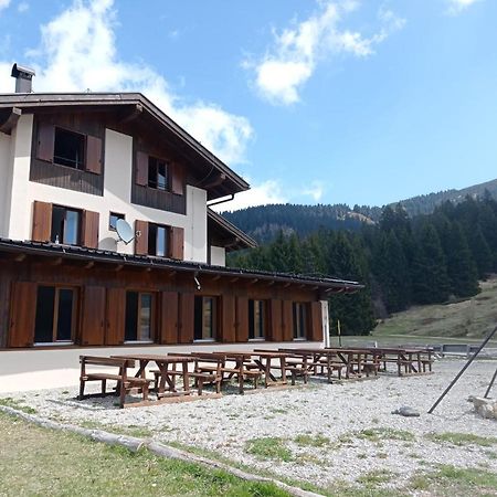 Rifugio Garibaldi LEDRO Luaran gambar
